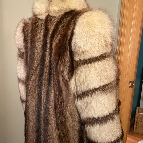 Authentic handmade fur coat - Picture 3 of 5